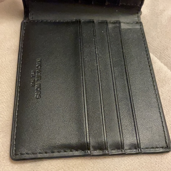 Men’s Michael Kors Wallet - Picture 3 of 5